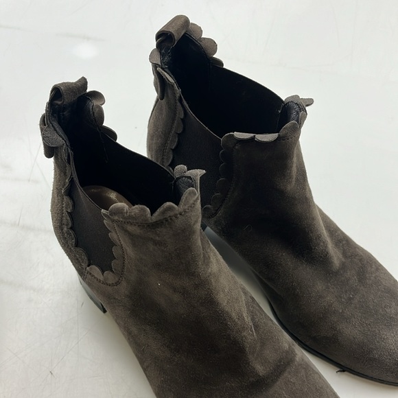 Kate Spade Scalloped Trim Heeled Chelsea Boots - Size 8 - G86-4 - Picture 3 of 8